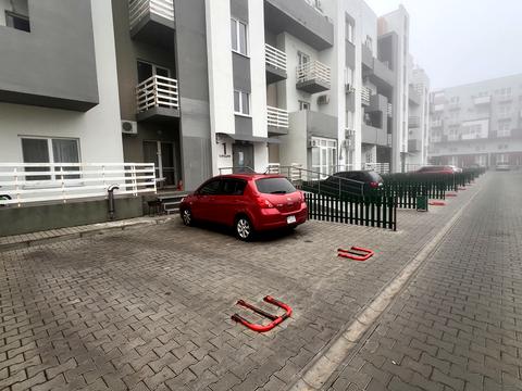 комерційна за адресою Владислава Бувалкіна вул. (Бочарова Генерала), 7б