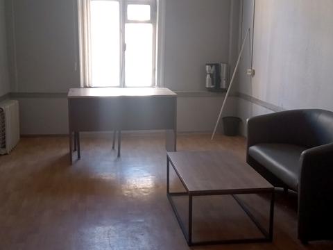 комерційна за адресою Саксаганського вул., 133-А