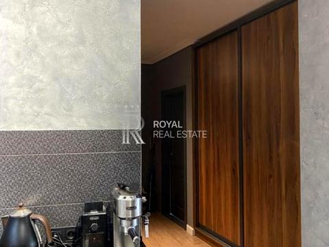 квартира за адресою Дніпровська набережна вул., 19