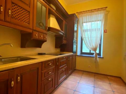 коммерческая по адресу Круглоуниверситетская ул., 4