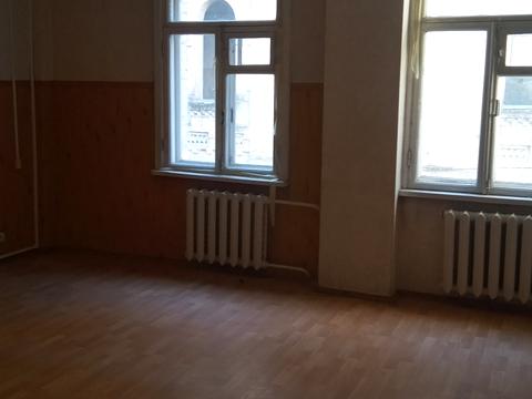 комерційна за адресою Саксаганського вул., 133-А