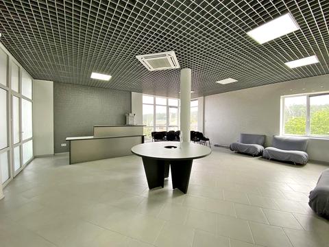 комерційна за адресою Дем'яна Попова вул., 8а