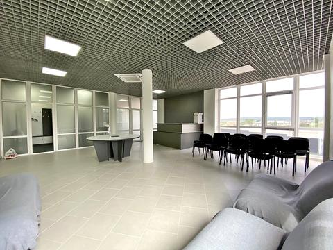 комерційна за адресою Дем'яна Попова вул., 8а