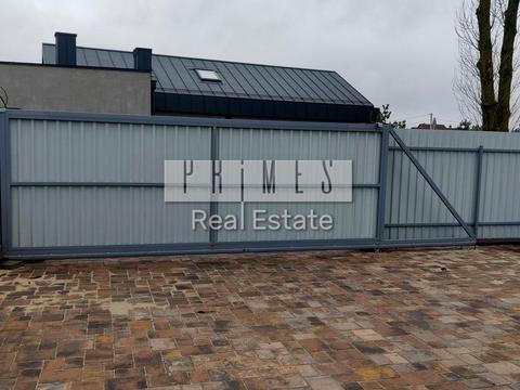 будинок за адресою Прибережна вул.