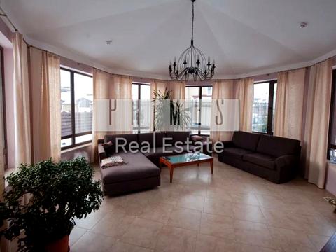 будинок за адресою с. Лісники, Виноградна вул.