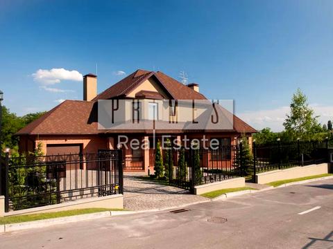 будинок за адресою с. Лісники, Виноградна вул.