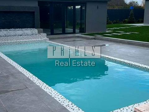 будинок за адресою Горіхова вул.