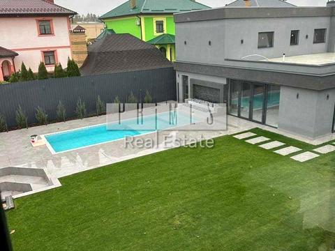 будинок за адресою Горіхова вул.