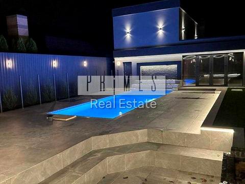 будинок за адресою Горіхова вул.