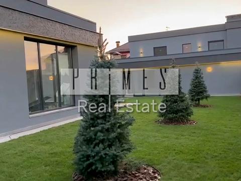 будинок за адресою Горіхова вул.