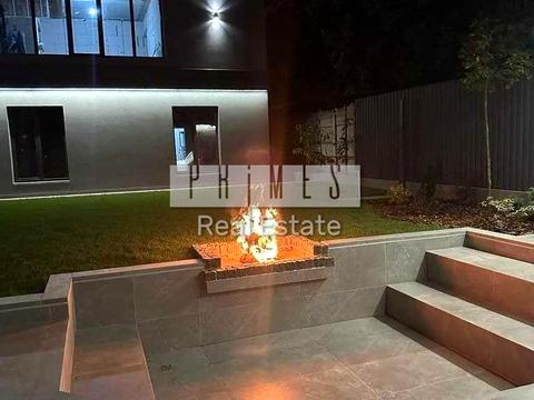 будинок за адресою Горіхова вул.