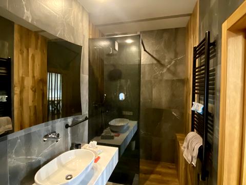 квартира по адресу Андрея Верхогляда ул. (Михайла Драгомирова), 11-Б