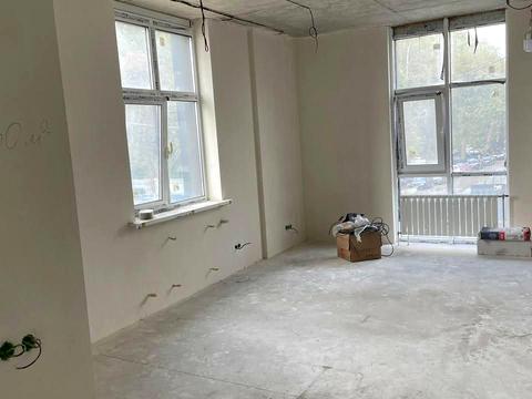 комерційна за адресою Микільсько-Слобідська вул., 10