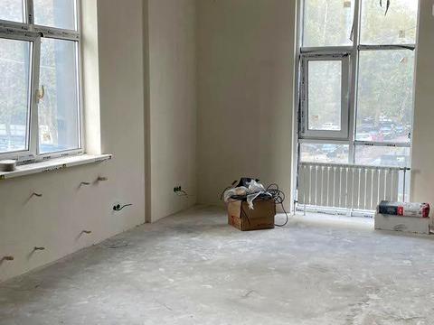 комерційна за адресою Микільсько-Слобідська вул., 10