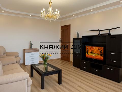 квартира за адресою Героїв Оборони вул., 10-А