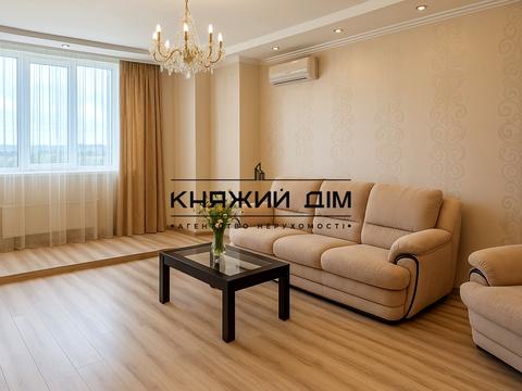 квартира за адресою Героїв Оборони вул., 10-А