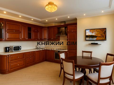 квартира за адресою Героїв Оборони вул., 10-А