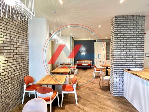 комерційна за адресою Оксамитова вул., 9-А