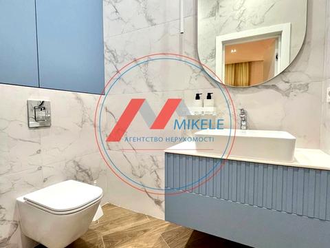 комерційна за адресою Оксамитова вул., 9-А