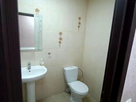 комерційна за адресою Мечникова вул., 10 Б