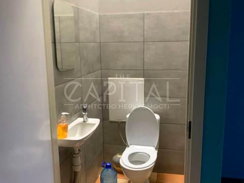 комерційна за адресою Срібнокільська вул., 1