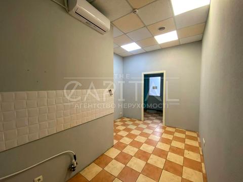 комерційна за адресою Срібнокільська вул., 1