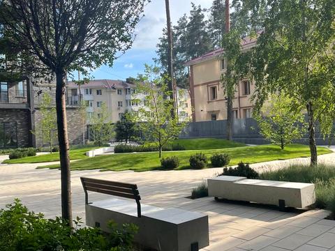 коммерческая по адресу Літературна ул. (Чехова), 1в