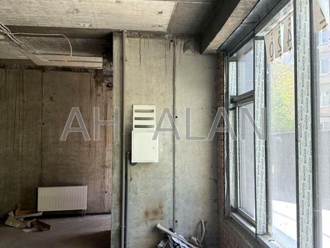 комерційна за адресою Буслівська вул., 12