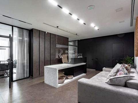 коммерческая по адресу Антонова Авіаконструктора, 26