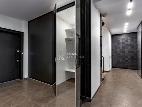 коммерческая по адресу Антонова Авіаконструктора, 26