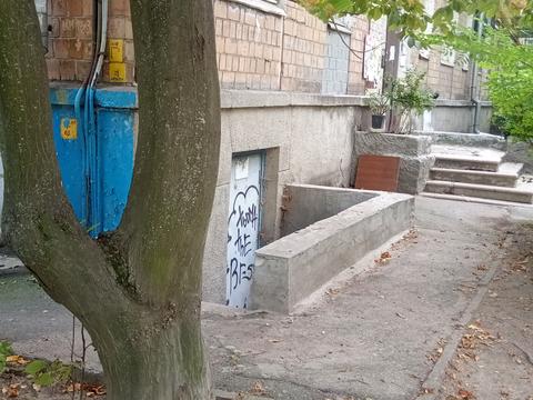 комерційна за адресою Уманська вул., 25