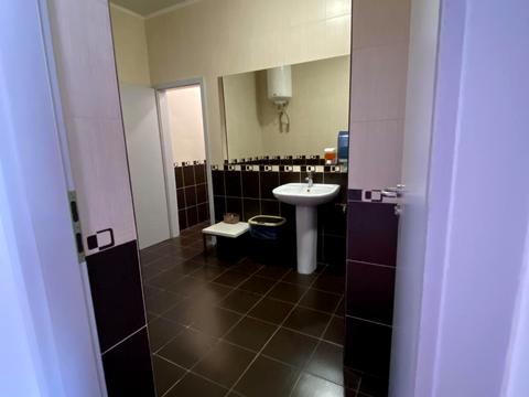 коммерческая по адресу Науки просп. (Ленина), 38