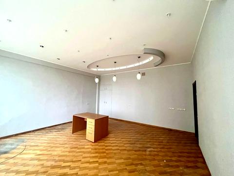 коммерческая по адресу Науки просп. (Ленина), 38