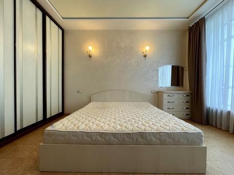 квартира по адресу Андрея Верхогляда ул. (Михайла Драгомирова), 12