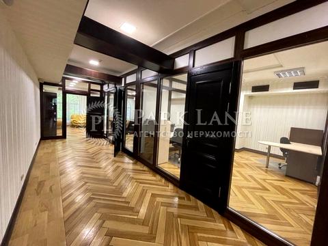 комерційна за адресою Жилянська вул., 72-А