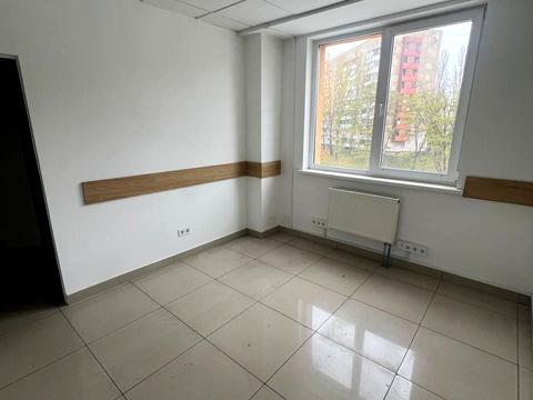 комерційна за адресою Глибочицька вул., 17М