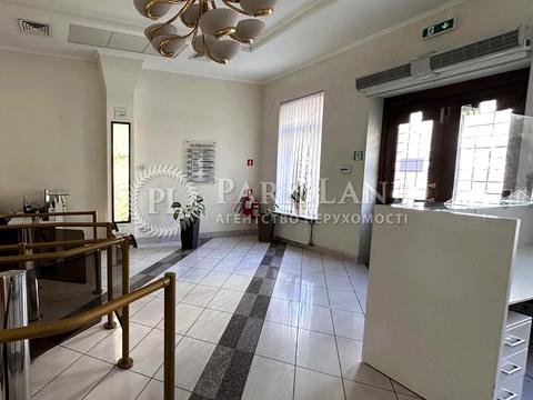 коммерческая по адресу Жилянская ул., 35