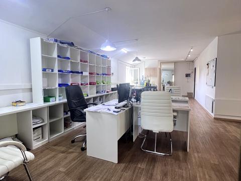 комерційна за адресою Бахчисарайський пров., 5-а