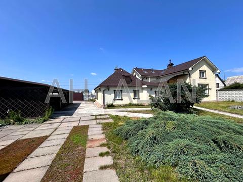 будинок за адресою січнева