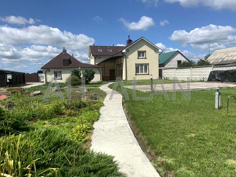 будинок за адресою січнева