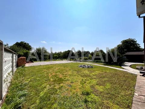 будинок за адресою січнева