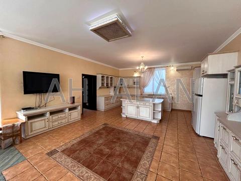 будинок за адресою січнева