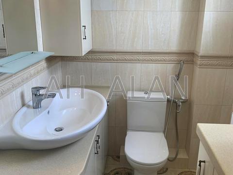 будинок за адресою січнева