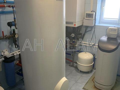 будинок за адресою січнева