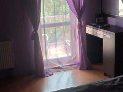 будинок за адресою Квітнева вул.