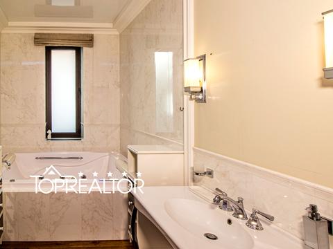 дом по адресу Київська