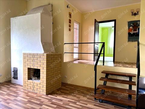 будинок за адресою Центральна