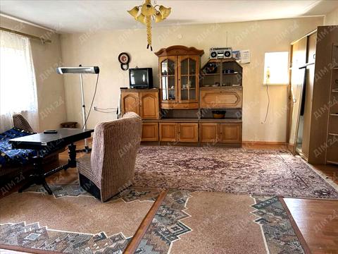 будинок за адресою Центральна