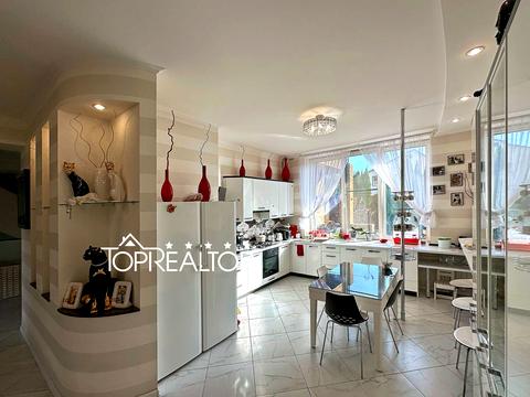 будинок за адресою Мостова