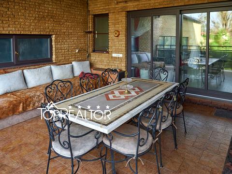 будинок за адресою Мостова